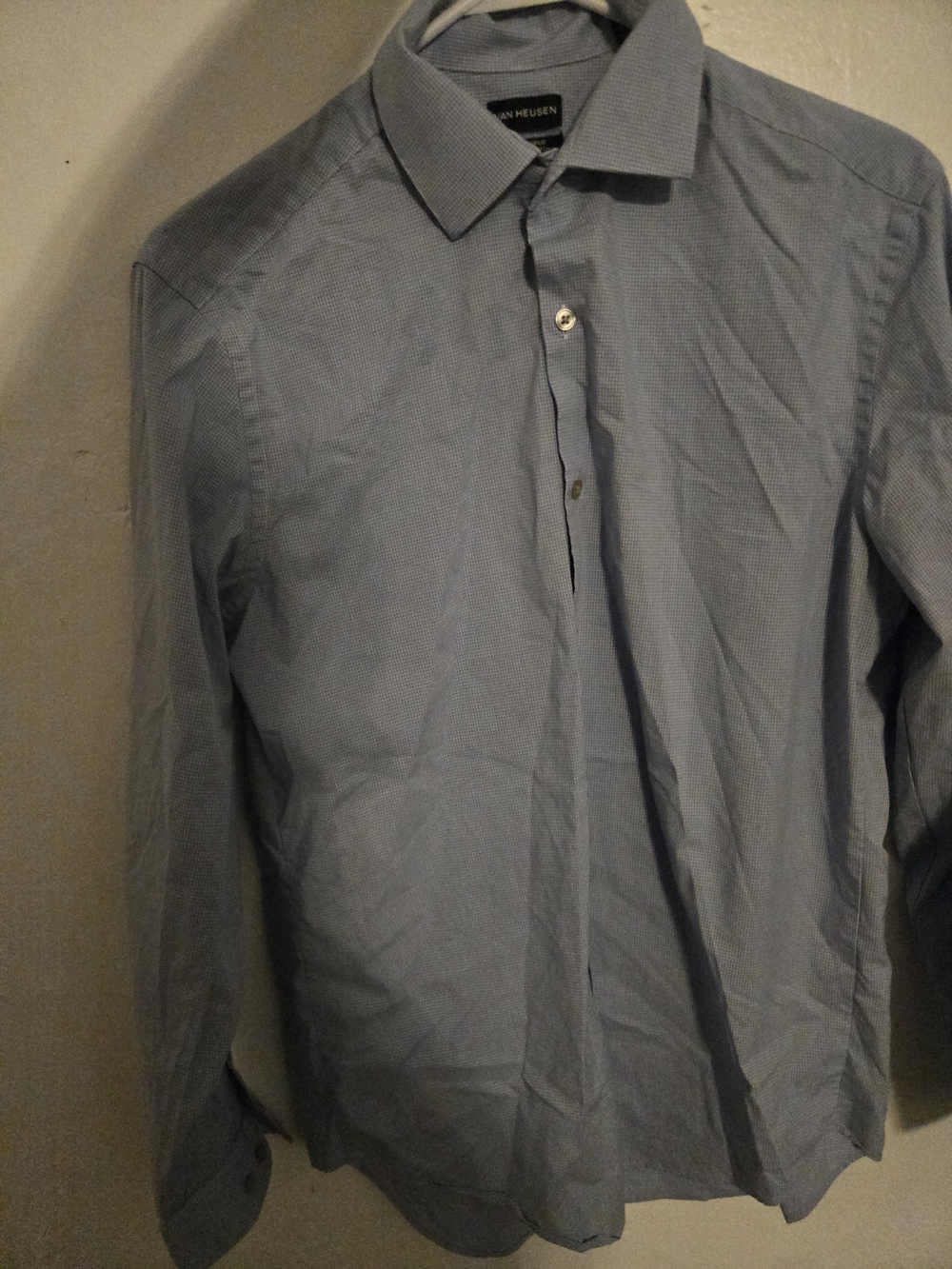 Van Heusen Light Blue Long-Sleeve Button-Down Shirt